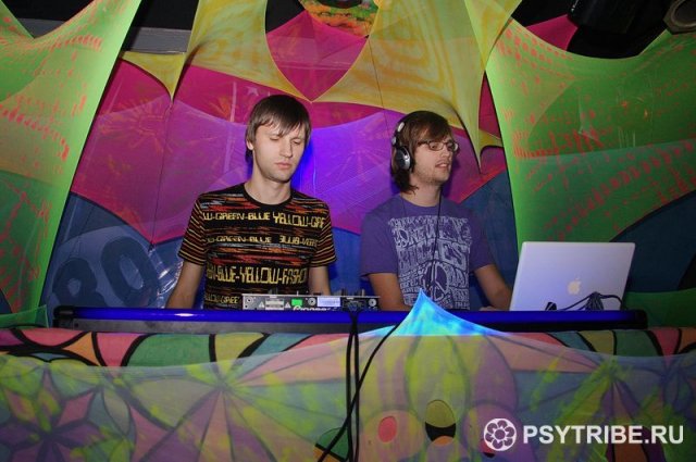 Alexey Kravchenko & Geo Alexey Kravchenko & Geo